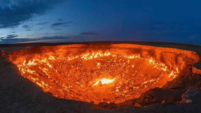 Gates of Hell (Derweze, Turkmenistan)