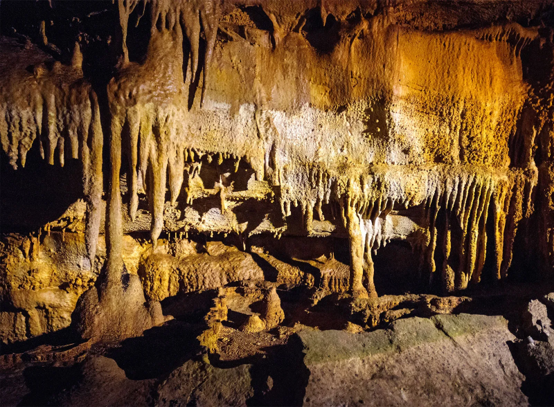 1.Mammoth Cave, USA