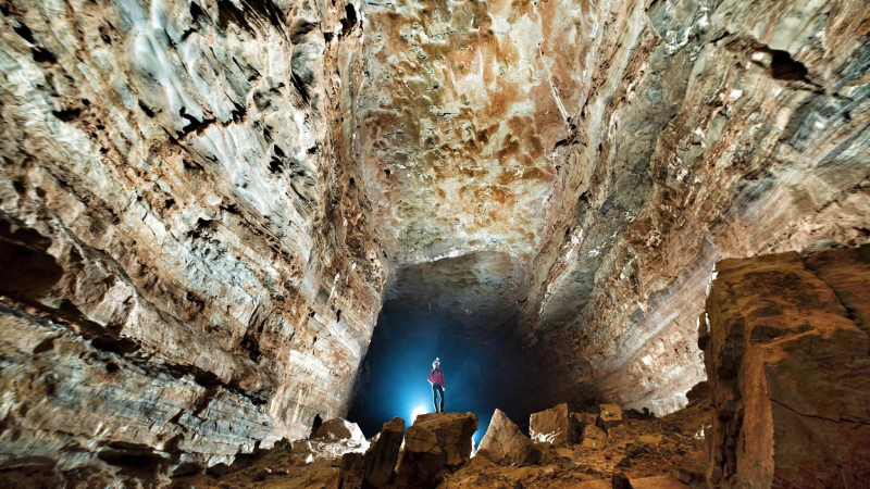 3.Shuanghong Cave Network, China